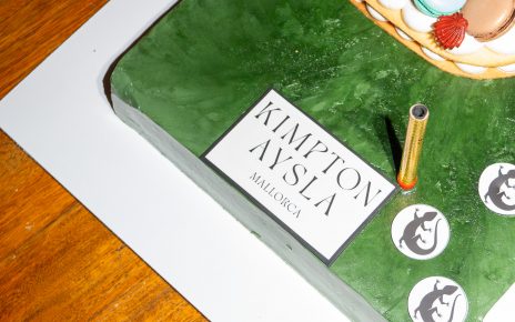 Kimpton Aysla Mallorca feiert dreijähriges Jubiläum mit einer exklusiven Veranstaltung im Zayt Pool Club