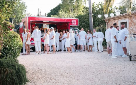 Schluss mit langweiligen Buffets: Warum Foodtrucks Mallorcas Eventszene verändern